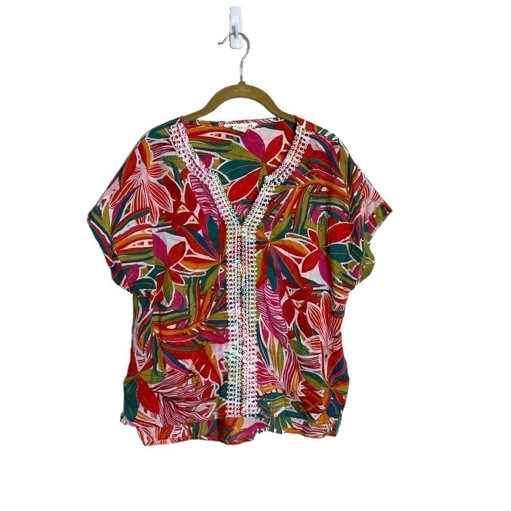 C&C California Colorful Palm Leaf Printed Eyelet Trim Blouse Medium